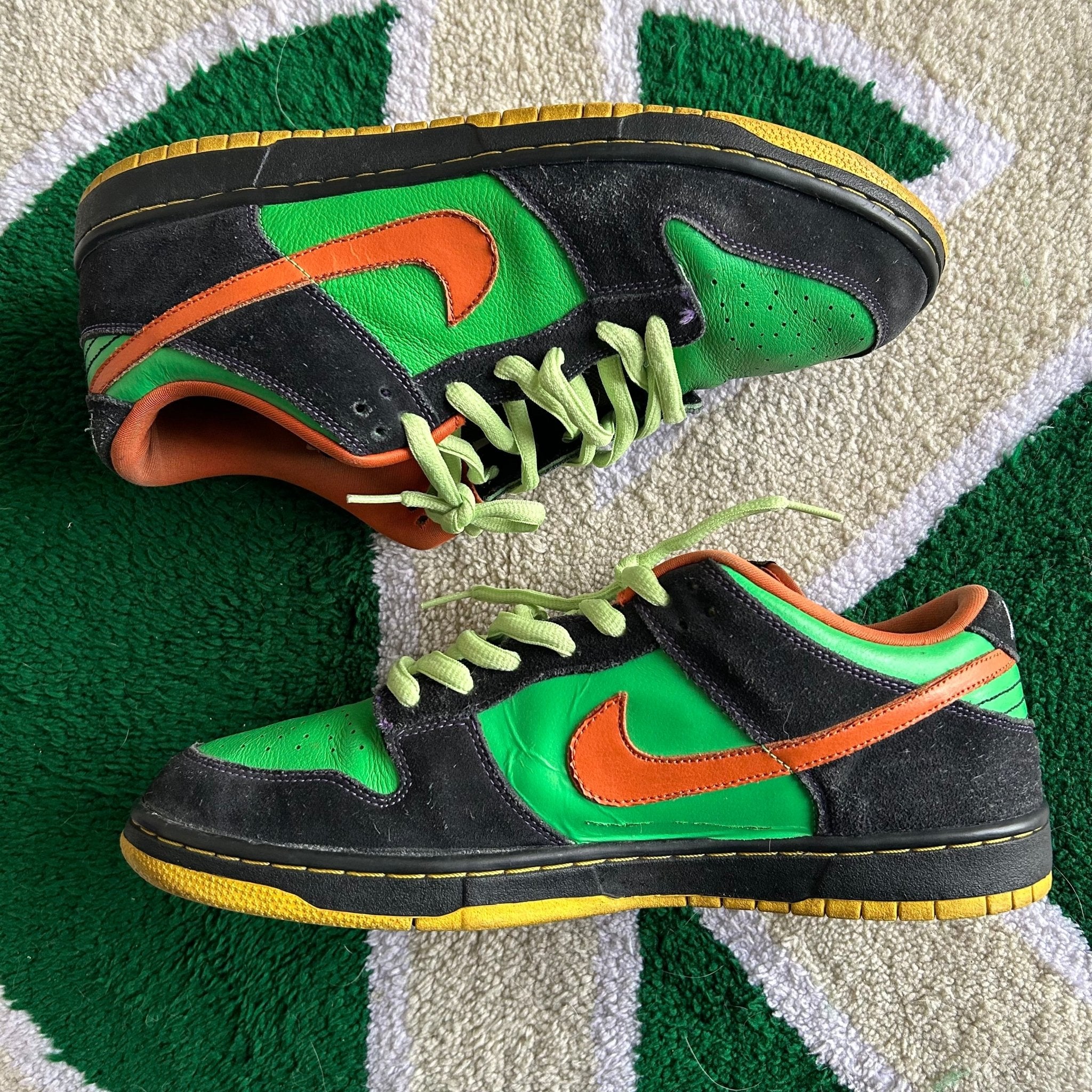 Nike Air Amazon Size 13 Nike Sb Dunks 2009 Nike SB Dunk Low Spark