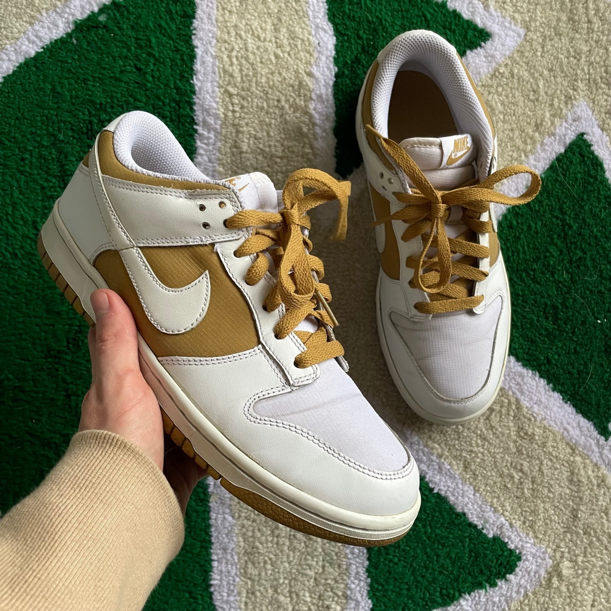 2009 Nike Dunk Gold Curry – - Main Image