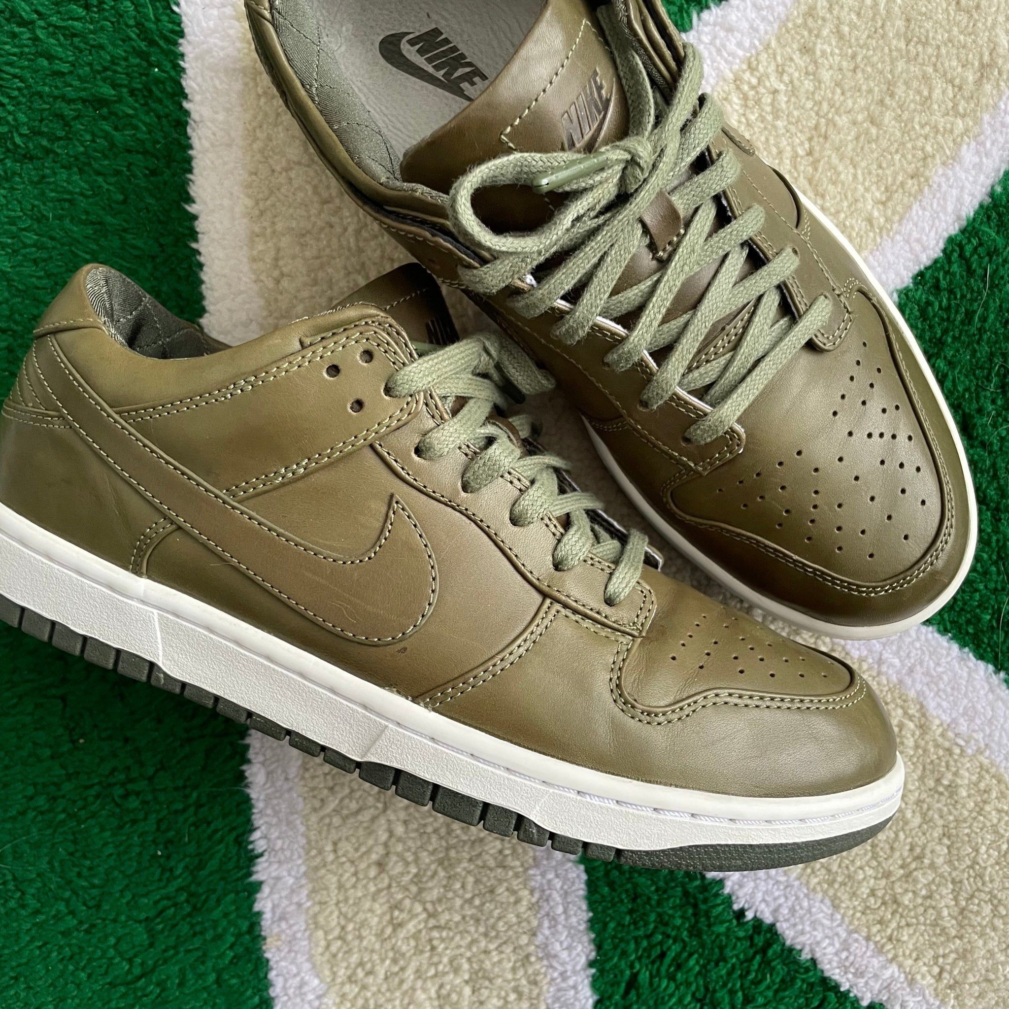 2016 Nike Dunk Low Lux Olive Urban Haze (US9) – - Main Image